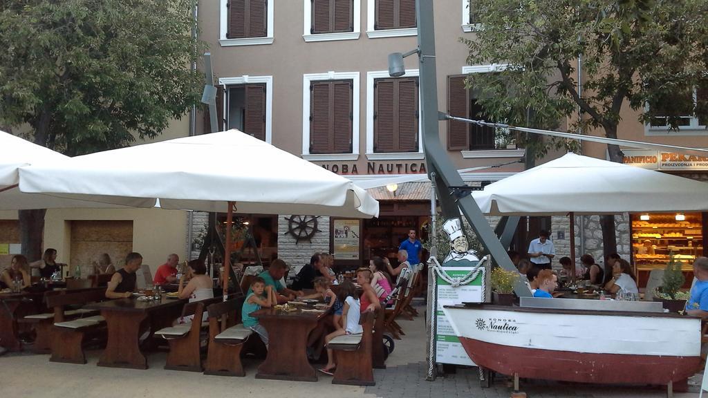 Apartments Nautica Novi Vinodolski Bagian luar foto